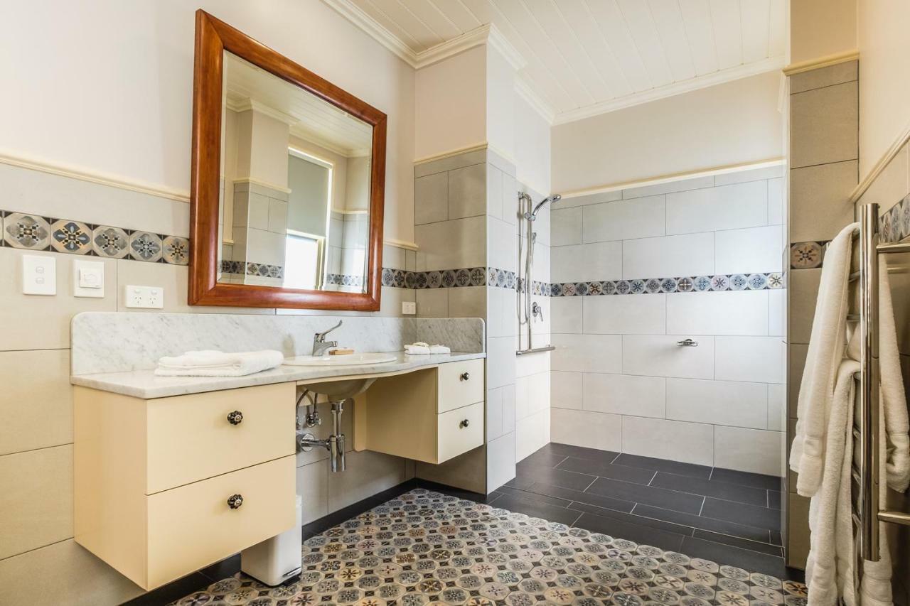 Old Bank Boutique Hotel Mittagong Eksteriør billede